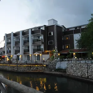 Dream Hotel
